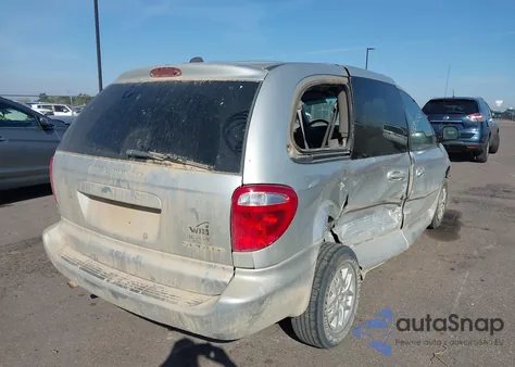 2001 Dodge Grand Caravan Sport z USA, uszkodzony, nr VIN 2B4GP44331R419907